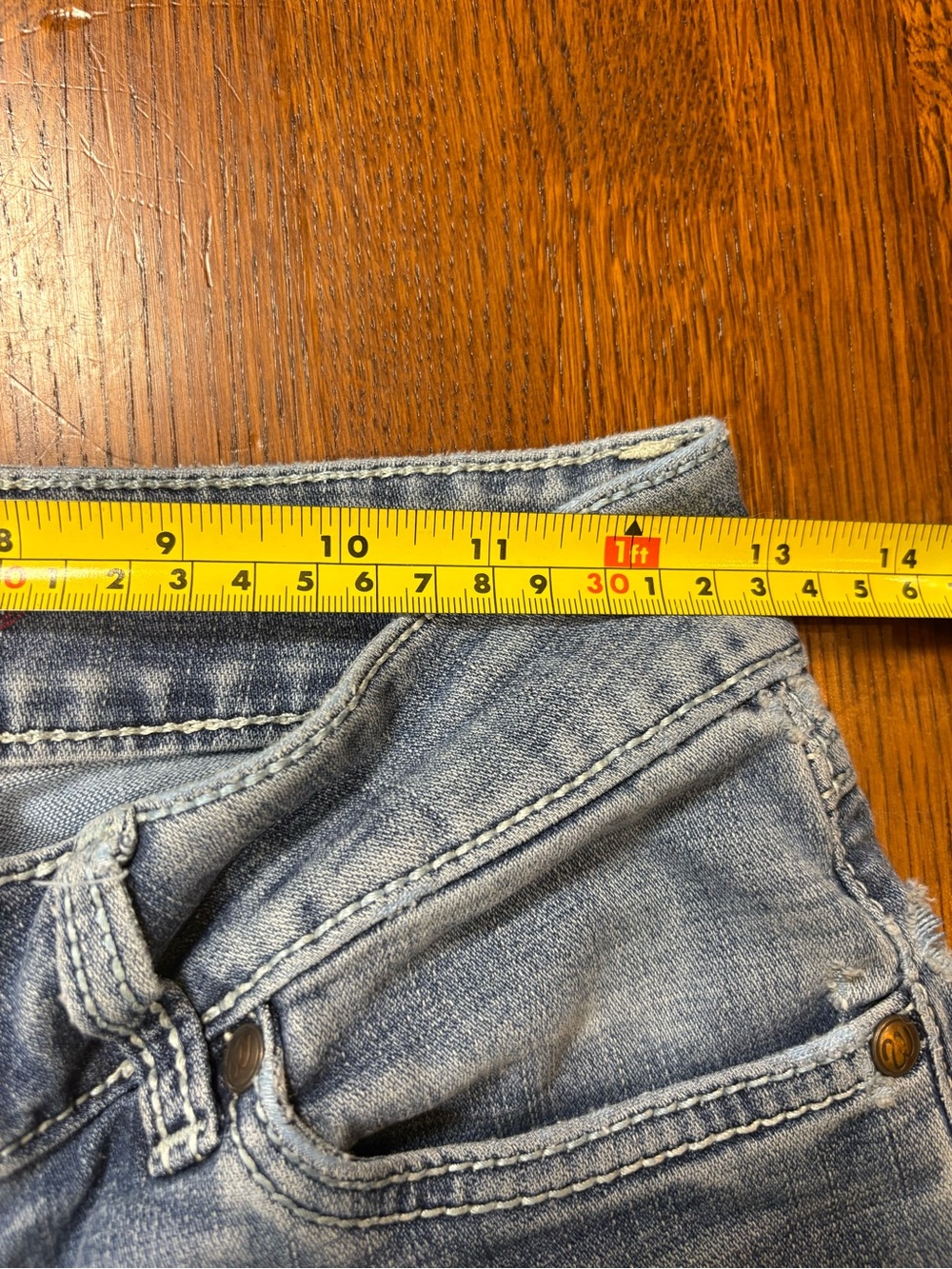 Wrangler Light Blue Denim Jeans with Branded Rivet - Picture 8 of 9